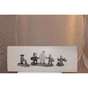 Dept 56 Halloween Village - Trick or Treat Kids